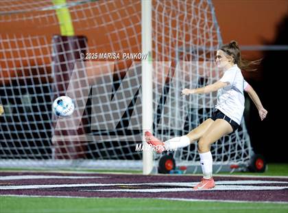 Thumbnail 3 in Bishop Ludden vs Auburn photogallery.