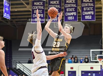 Thumbnail 1 in Wes-Del vs. Monroe Central (Fieldhouse Classic)  photogallery.