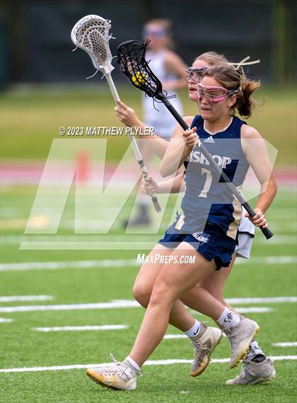 Thumbnail 1 in Bishop McGuinness vs. Croatan (NCHSAA 1A/2A/3A Final) photogallery.
