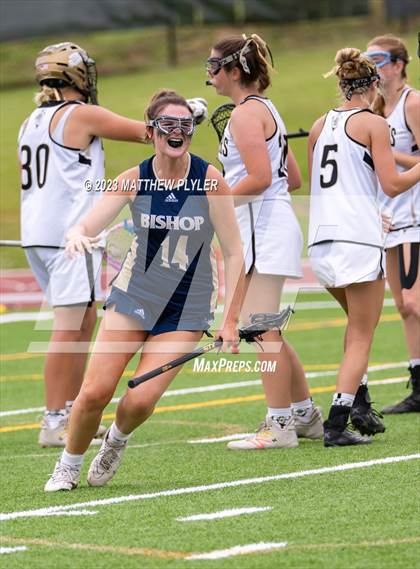Thumbnail 3 in Bishop McGuinness vs. Croatan (NCHSAA 1A/2A/3A Final) photogallery.