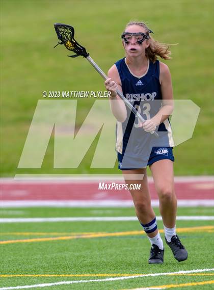 Thumbnail 3 in Bishop McGuinness vs. Croatan (NCHSAA 1A/2A/3A Final) photogallery.