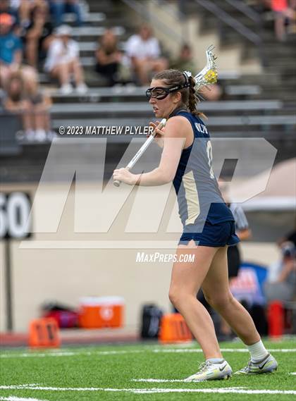 Thumbnail 2 in Bishop McGuinness vs. Croatan (NCHSAA 1A/2A/3A Final) photogallery.