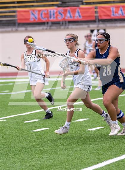 Thumbnail 3 in Bishop McGuinness vs. Croatan (NCHSAA 1A/2A/3A Final) photogallery.