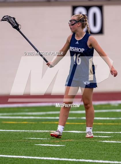 Thumbnail 3 in Bishop McGuinness vs. Croatan (NCHSAA 1A/2A/3A Final) photogallery.