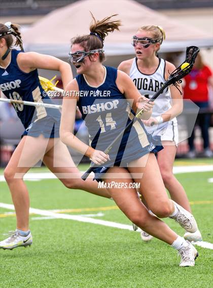 Thumbnail 2 in Bishop McGuinness vs. Croatan (NCHSAA 1A/2A/3A Final) photogallery.