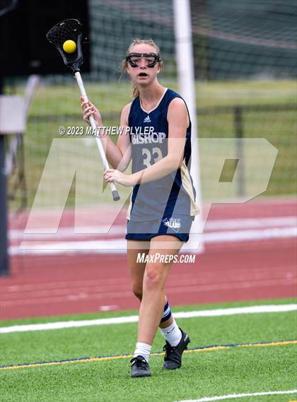Thumbnail 2 in Bishop McGuinness vs. Croatan (NCHSAA 1A/2A/3A Final) photogallery.