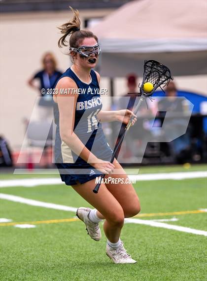 Thumbnail 2 in Bishop McGuinness vs. Croatan (NCHSAA 1A/2A/3A Final) photogallery.