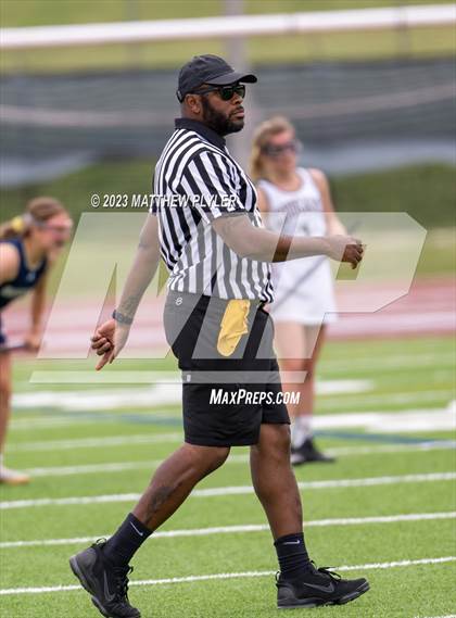 Thumbnail 2 in Bishop McGuinness vs. Croatan (NCHSAA 1A/2A/3A Final) photogallery.