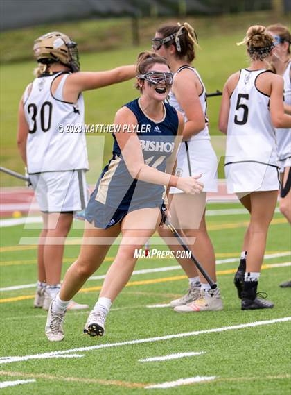 Thumbnail 1 in Bishop McGuinness vs. Croatan (NCHSAA 1A/2A/3A Final) photogallery.