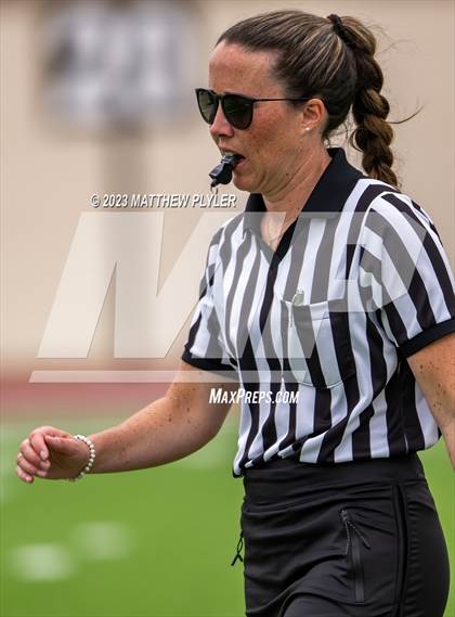 Thumbnail 2 in Bishop McGuinness vs. Croatan (NCHSAA 1A/2A/3A Final) photogallery.