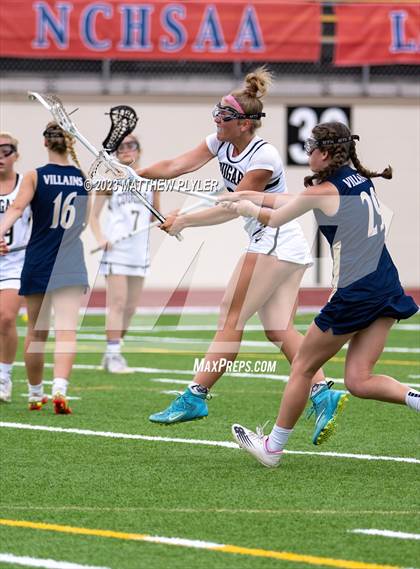 Thumbnail 1 in Bishop McGuinness vs. Croatan (NCHSAA 1A/2A/3A Final) photogallery.