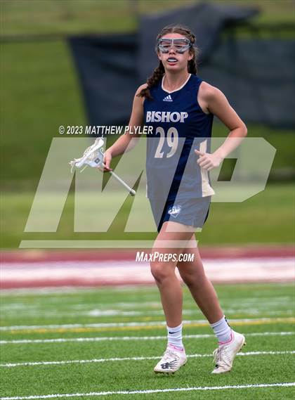 Thumbnail 2 in Bishop McGuinness vs. Croatan (NCHSAA 1A/2A/3A Final) photogallery.