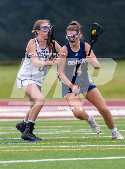Thumbnail 2 in Bishop McGuinness vs. Croatan (NCHSAA 1A/2A/3A Final) photogallery.