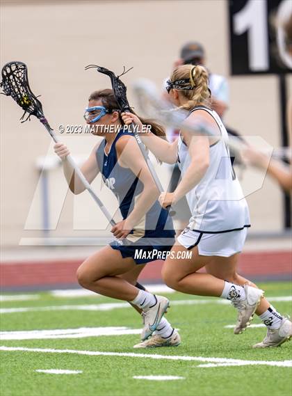 Thumbnail 2 in Bishop McGuinness vs. Croatan (NCHSAA 1A/2A/3A Final) photogallery.