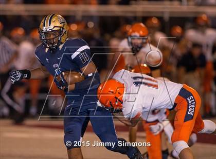 Thumbnail 3 in Althoff Catholic vs. Rochester (IHSA 4A Quarterfinal) photogallery.