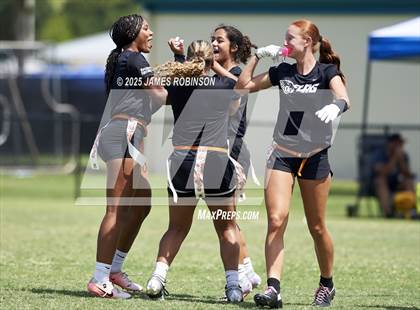 Thumbnail 2 in Tocoi Creek vs Spruce Creek (Nike Summer Tournament) photogallery.
