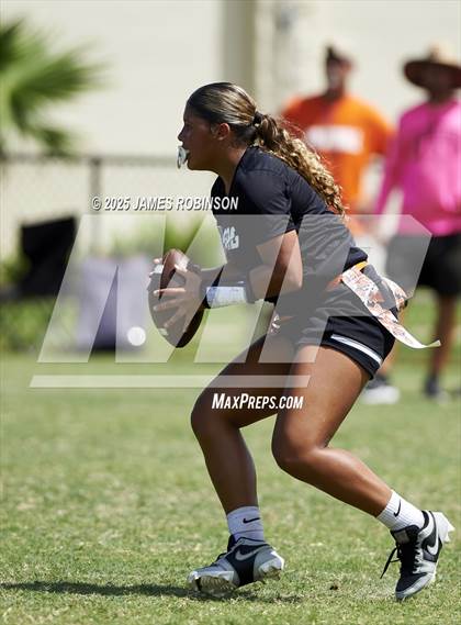 Thumbnail 2 in Tocoi Creek vs Spruce Creek (Nike Summer Tournament) photogallery.