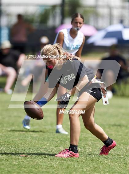 Thumbnail 2 in Tocoi Creek vs Spruce Creek (Nike Summer Tournament) photogallery.