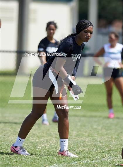 Thumbnail 2 in Tocoi Creek vs Spruce Creek (Nike Summer Tournament) photogallery.