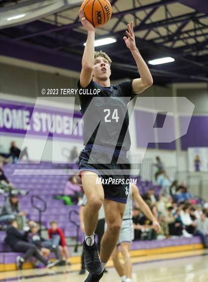 Thumbnail 1 in Syracuse vs. Riverton (Riverton Holiday Tournament) photogallery.