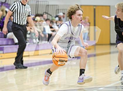 Thumbnail 2 in Syracuse vs. Riverton (Riverton Holiday Tournament) photogallery.