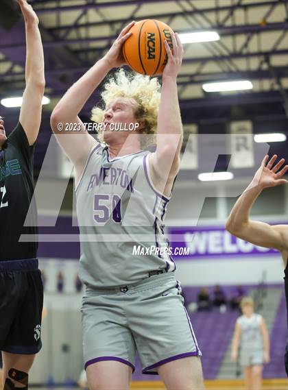Thumbnail 3 in Syracuse vs. Riverton (Riverton Holiday Tournament) photogallery.