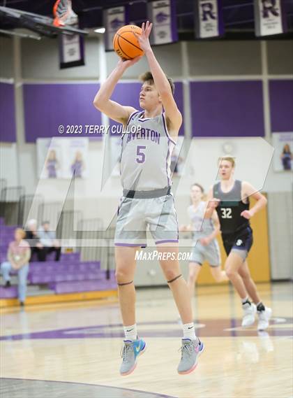 Thumbnail 3 in Syracuse vs. Riverton (Riverton Holiday Tournament) photogallery.