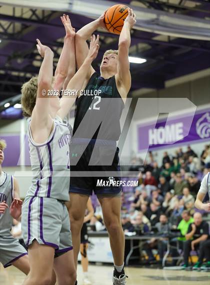 Thumbnail 1 in Syracuse vs. Riverton (Riverton Holiday Tournament) photogallery.