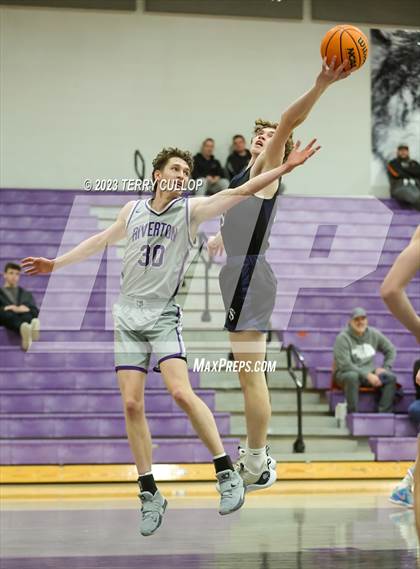 Thumbnail 1 in Syracuse vs. Riverton (Riverton Holiday Tournament) photogallery.