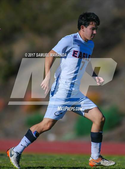 Thumbnail 3 in Brentwood School vs Sierra Canyon photogallery.