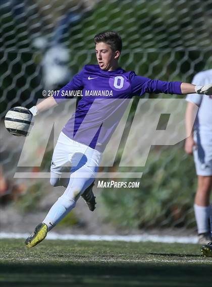 Thumbnail 2 in Brentwood School vs Sierra Canyon photogallery.