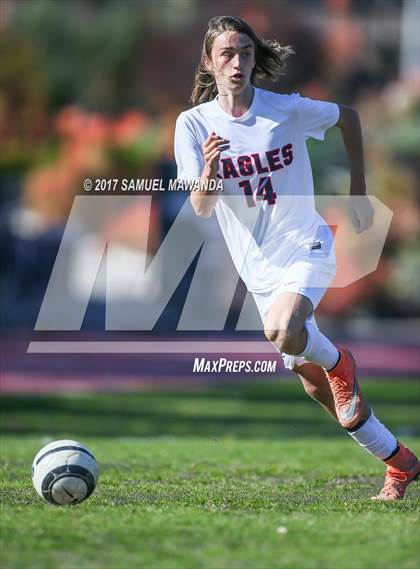 Thumbnail 3 in Brentwood School vs Sierra Canyon photogallery.