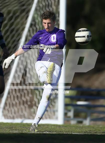 Thumbnail 1 in Brentwood School vs Sierra Canyon photogallery.