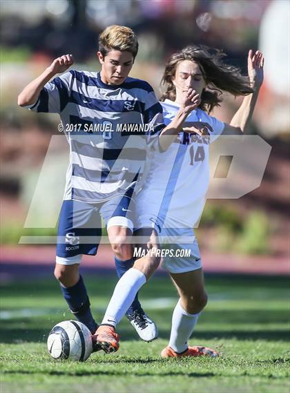 Thumbnail 3 in Brentwood School vs Sierra Canyon photogallery.