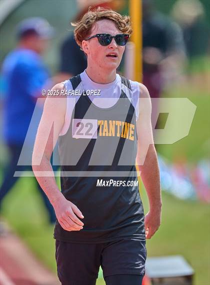 Thumbnail 3 in Northland Christian Relays (800M) photogallery.
