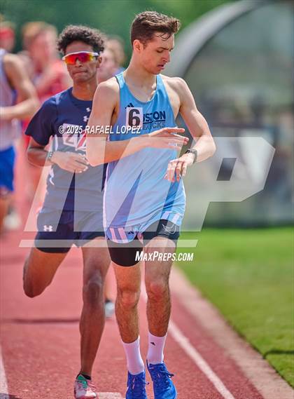Thumbnail 3 in Northland Christian Relays (800M) photogallery.