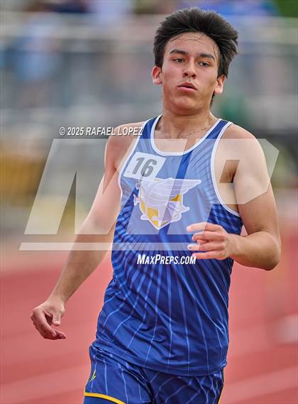 Thumbnail 3 in Northland Christian Relays (800M) photogallery.