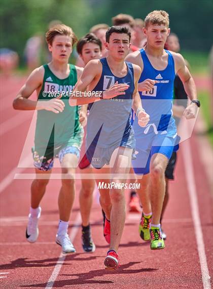 Thumbnail 3 in Northland Christian Relays (800M) photogallery.