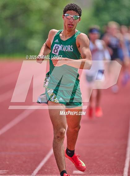 Thumbnail 1 in Northland Christian Relays (800M) photogallery.