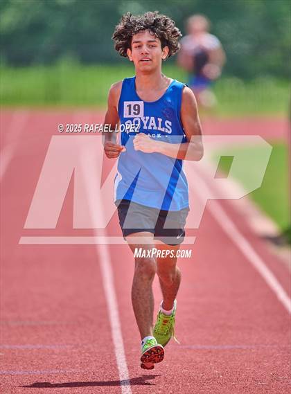Thumbnail 1 in Northland Christian Relays (800M) photogallery.