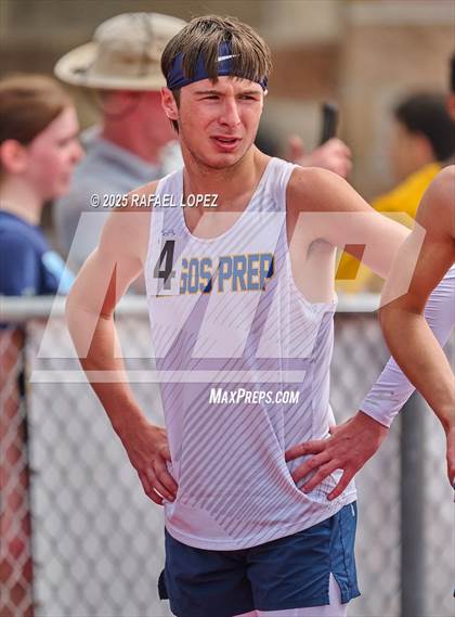 Thumbnail 1 in Northland Christian Relays (800M) photogallery.
