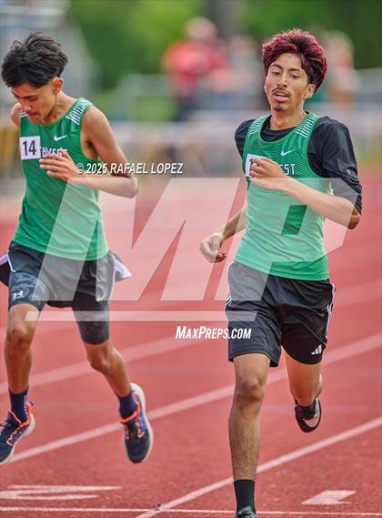 Thumbnail 1 in Northland Christian Relays (800M) photogallery.