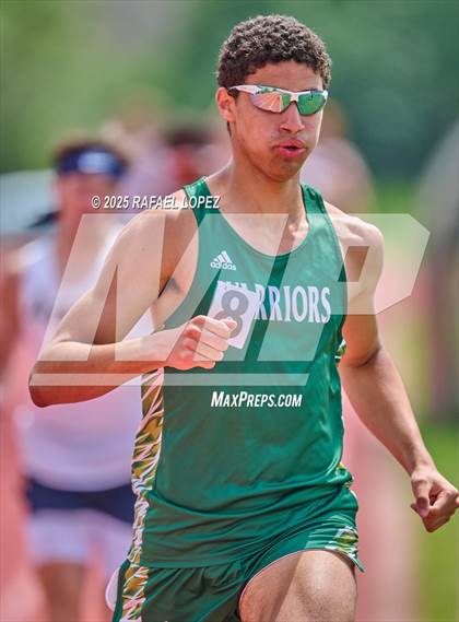 Thumbnail 2 in Northland Christian Relays (800M) photogallery.