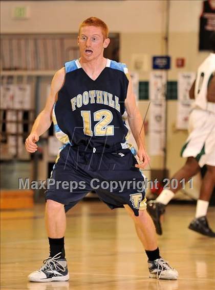 Thumbnail 3 in Foothill vs. Dorsey (MaxPreps Holiday Classic) photogallery.