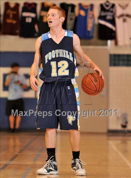 Thumbnail 1 in Foothill vs. Dorsey (MaxPreps Holiday Classic) photogallery.