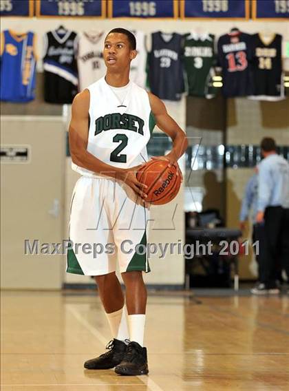 Thumbnail 3 in Foothill vs. Dorsey (MaxPreps Holiday Classic) photogallery.