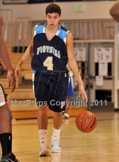 Thumbnail 2 in Foothill vs. Dorsey (MaxPreps Holiday Classic) photogallery.