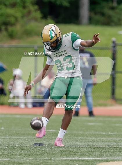 Thumbnail 1 in DeSoto @ Creekside photogallery.