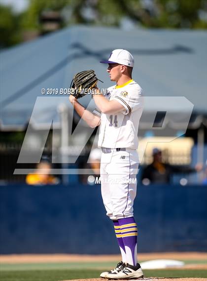 Thumbnail 1 in Liberty vs. Minarets (CIF D5 Final) photogallery.