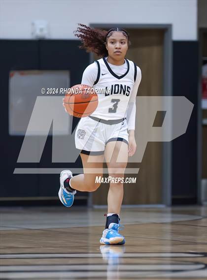 Thumbnail 1 in Randle vs. Foster (UIL 5A Region 3 Quarterfinal) photogallery.